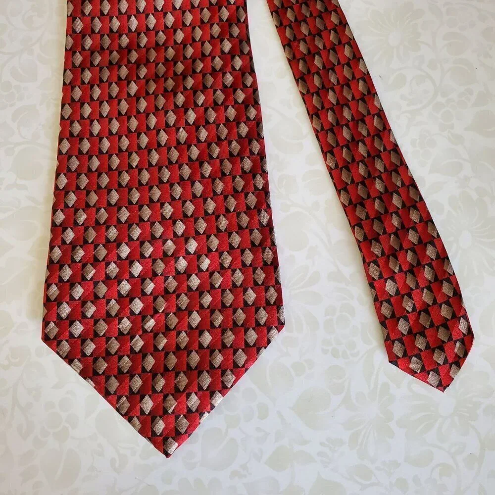 Vintage Stonehenge Mens Tie Geometric Red & Beige 100% Silk Necktie 60.5 inches